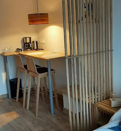 Aux 77 Nuitees Guest house *