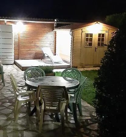 Guest house Aux 77 Nuitees *